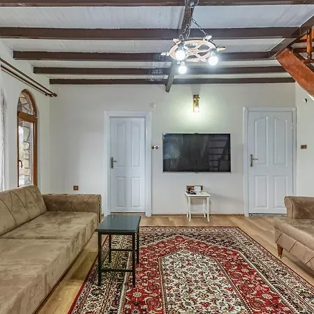 Villa 3 Br Special Villa *