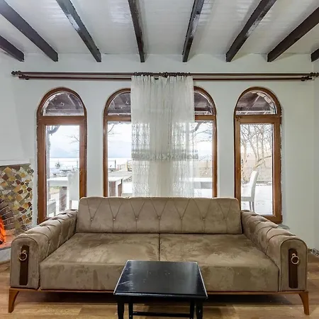 3 Br Special Villa Villa